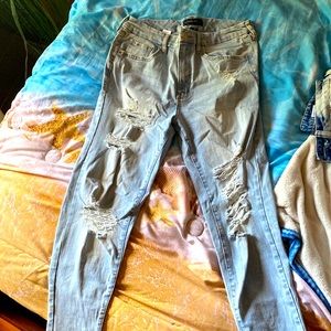 Skinny jeans from Aéropostale, size 14 regular. Basically brand new.